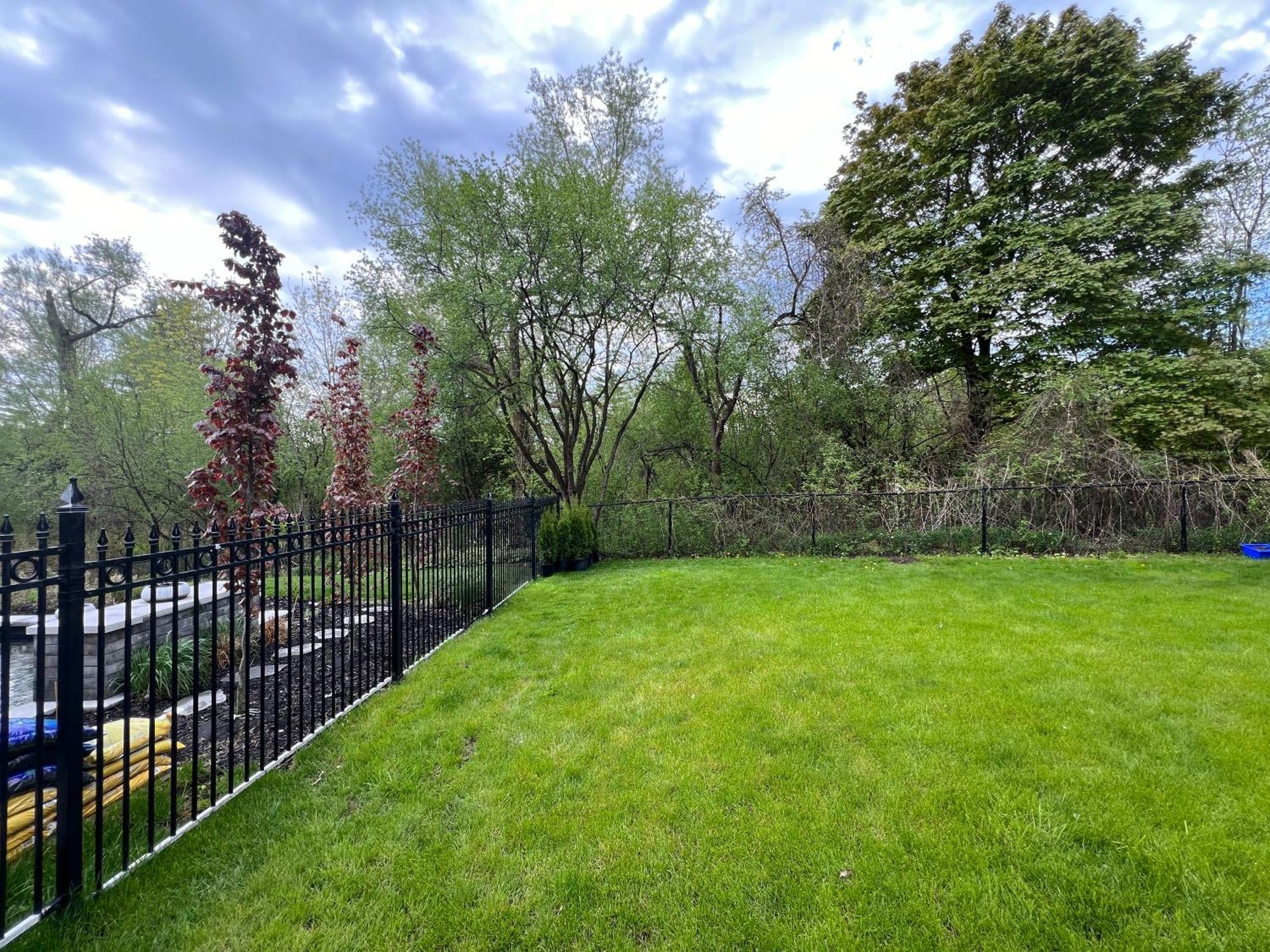 Cozy, Brand-New, 2Bdr,Walkout Apt, Free Parking Richmond Hill Zewnętrze zdjęcie