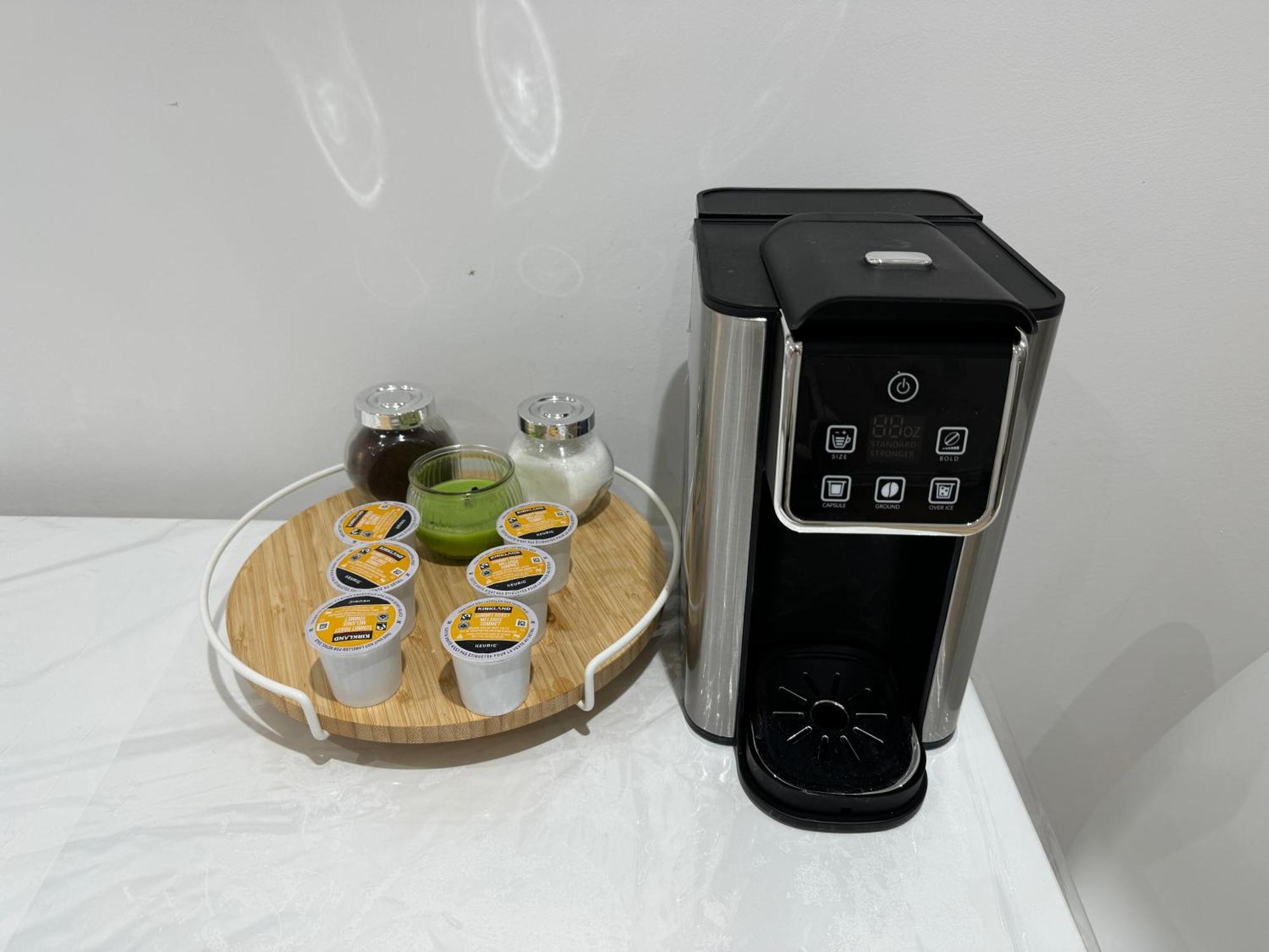 Cozy, Brand-New, 2Bdr,Walkout Apt, Free Parking Richmond Hill Zewnętrze zdjęcie